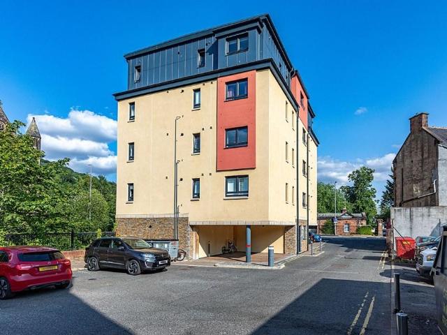 Flat for sale in Galashiels, Scotland