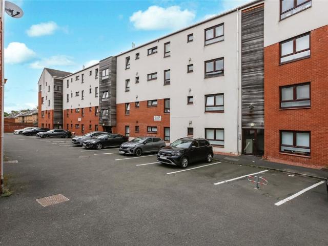 Flat for sale in Barncluith, Hamilton