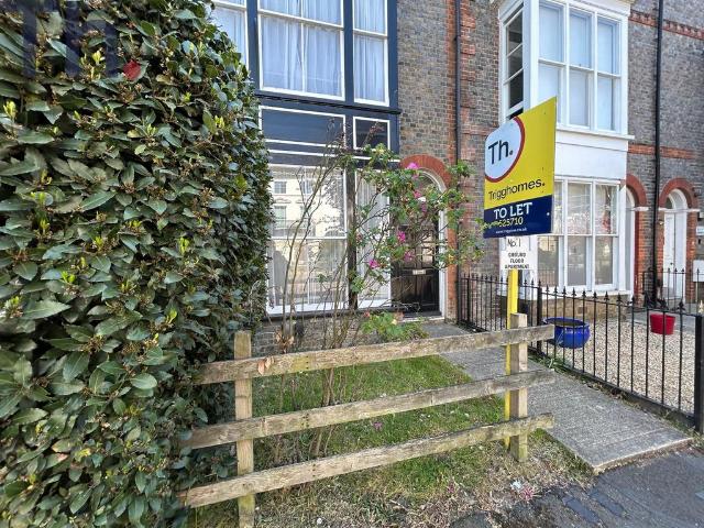 Flat for sale in Nodehill, Shide