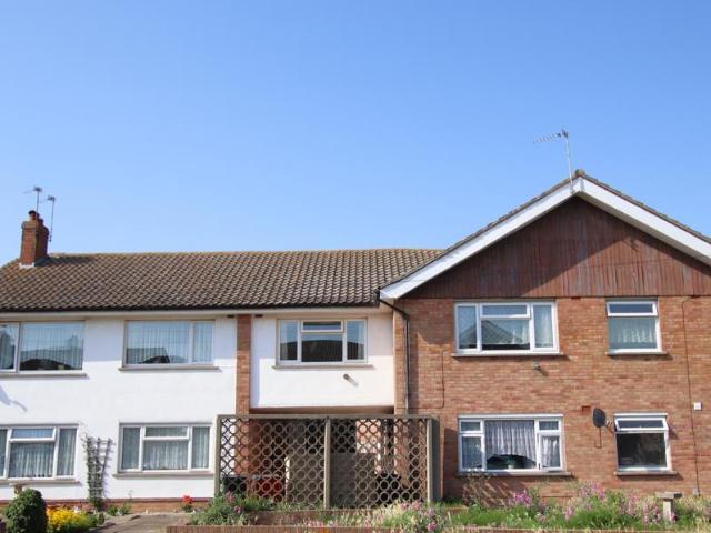 Flat for sale in Dale Hill, Essex