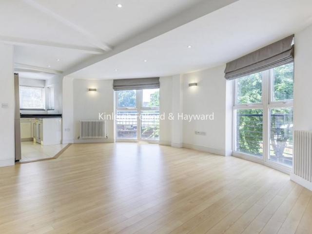 Flat for sale in London Borough of Lewisham, Greater London