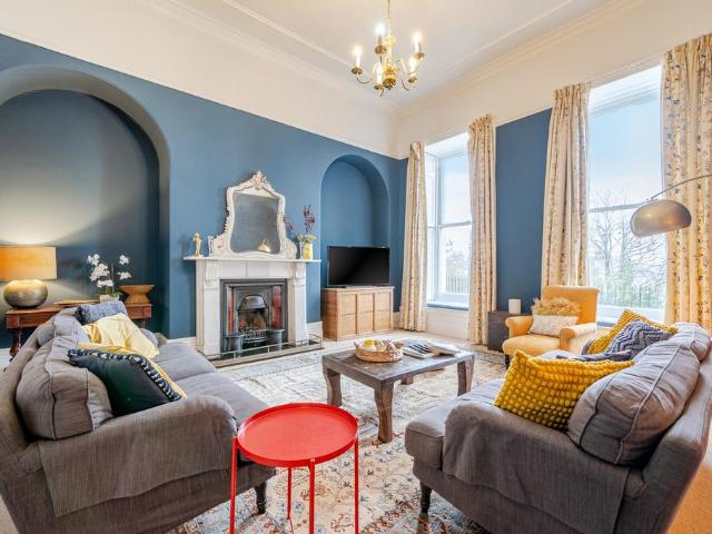 Flat for sale in Hotwells, Feckenham