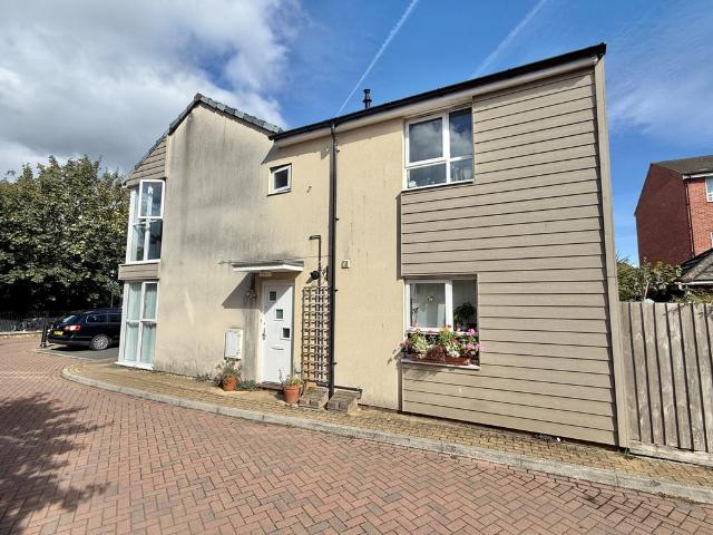 Flat for sale in St Thomas, Exeter