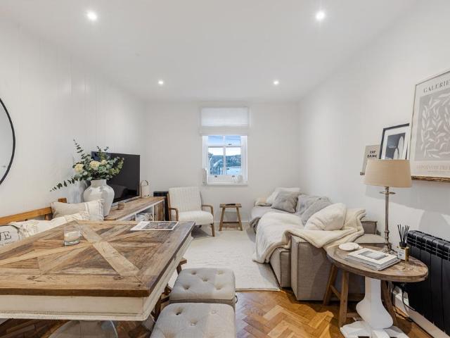 Flat for sale in Strode, Devon