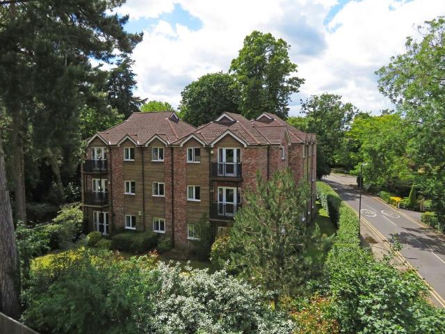 Flat for sale in Maidenhead