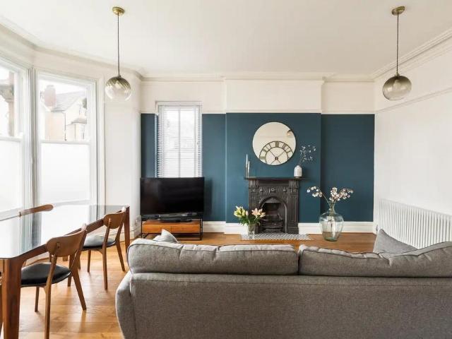 Flat for sale in Feckenham, City Of Bristol