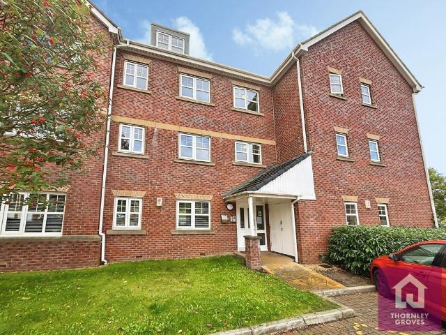 Flat for sale in Salford, Greater Manchester
