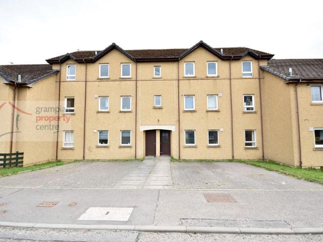 Flat for sale in Elgin, Scotland