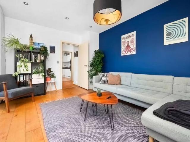 Flat for sale in St. George in the East, Shadwell