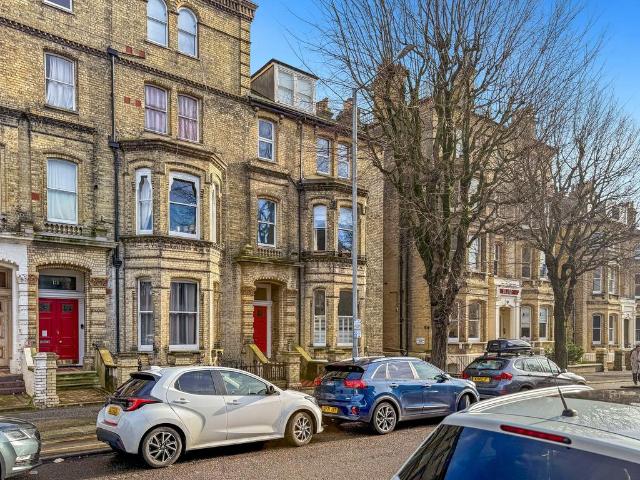 Flat for sale in Aldrington
