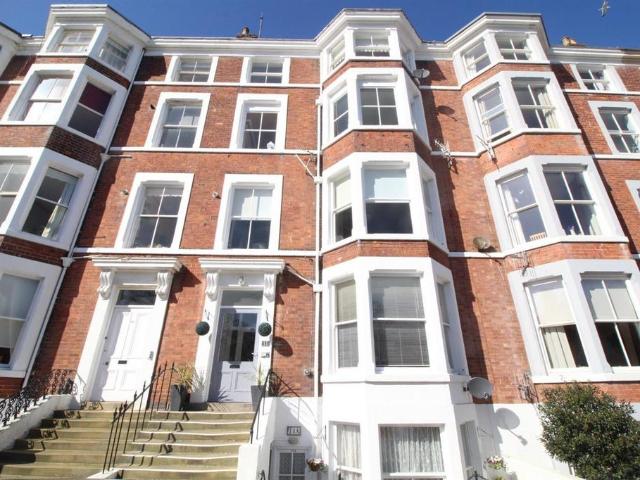 Flat for sale in South Cliff, Kepwick
