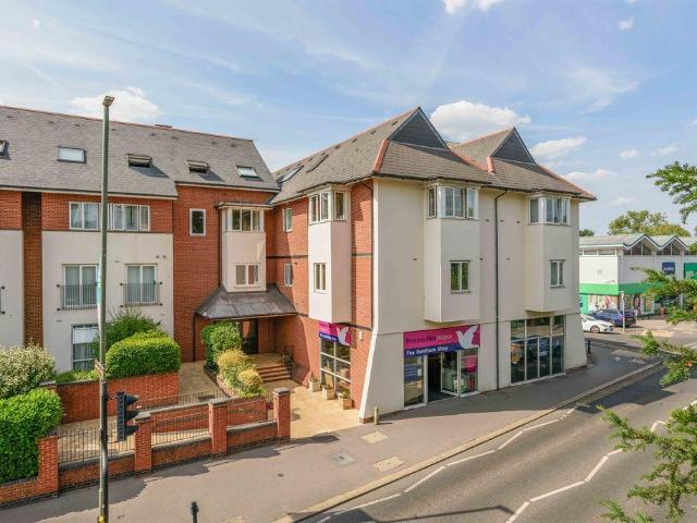 Flat for sale in Blackhills, Surrey