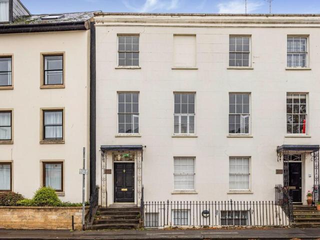 Flat for sale in Montpellier, Golden Valley