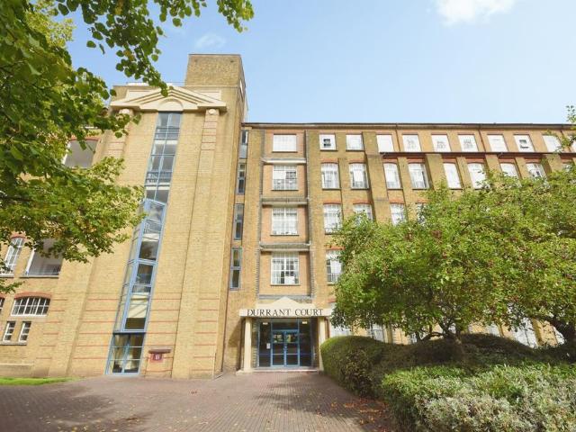 Flat for sale in Chelmsford