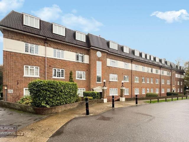 Flat for sale in Greater London