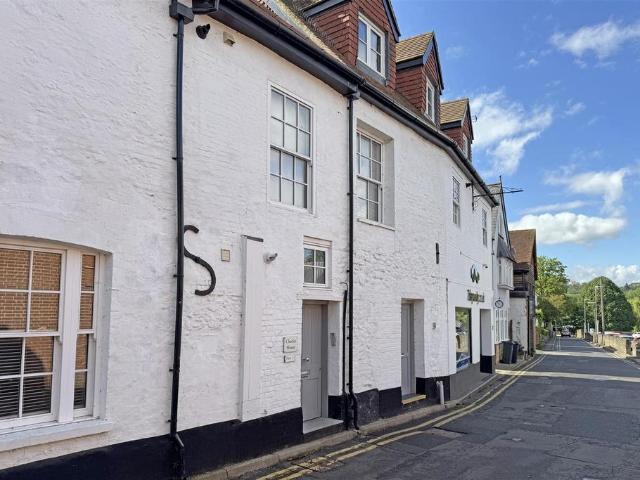 Flat for sale in Holloway Hill, Fole
