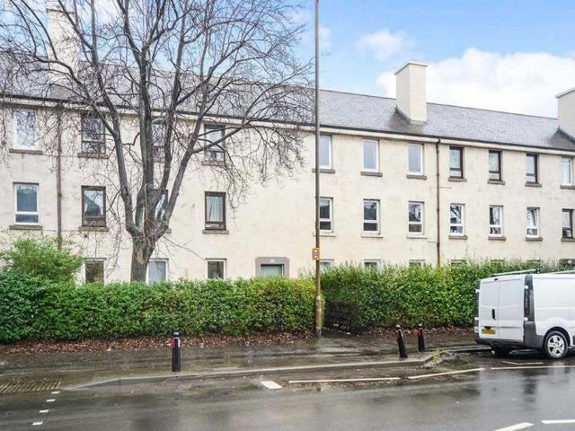 Flat for sale in Craigentinny, Scotland