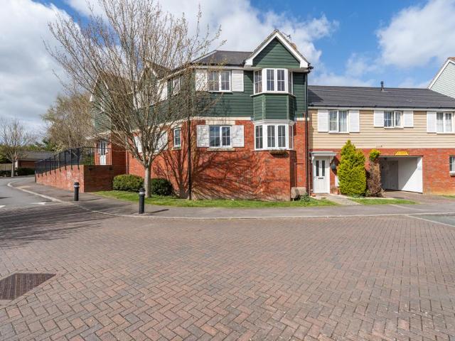 Flat for sale in Titchfield Common, Fareham