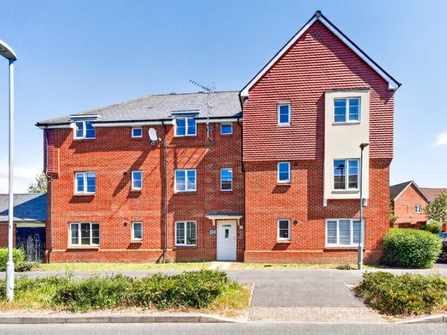 Flat for sale in Bracknell