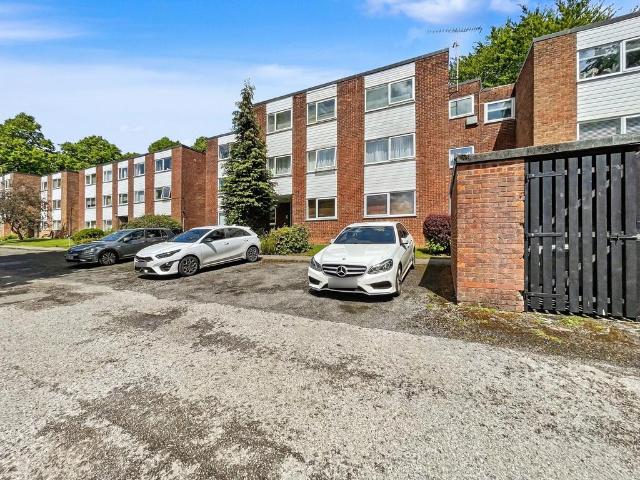 Flat for sale in Salford, Greater Manchester
