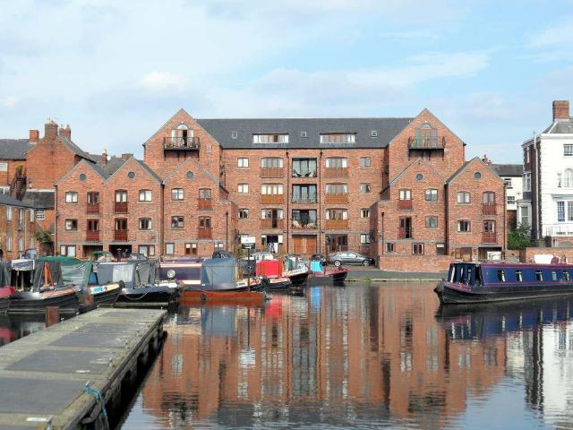 Flat for sale in Wilden, Rushock