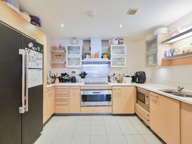 Flat for sale in Imperial Wharf, Greater London