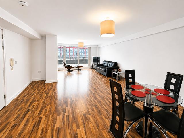 Flat for sale in City Centre, Georgia