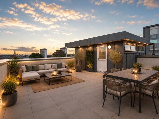 Flat for sale in Hutchesontown, Gorbals