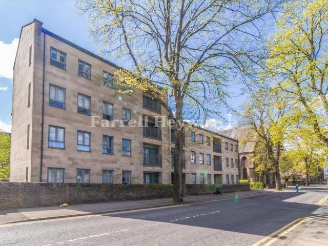 Flat for sale in Moorlands, Bare