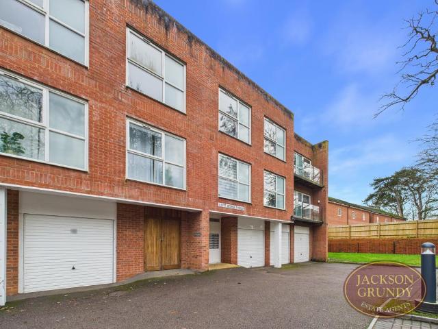 Flat for sale in Upton, Duston