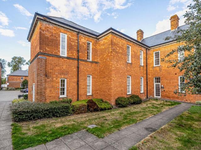 Flat for sale in Chichester, Littlecote