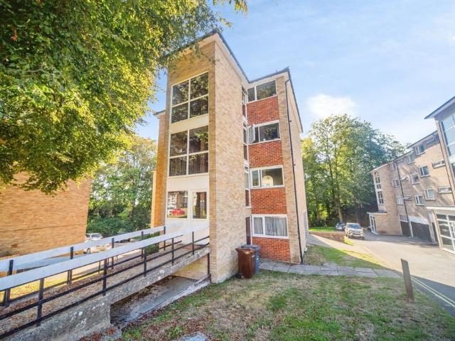 Flat for sale in Abbotts Barton, Harestock