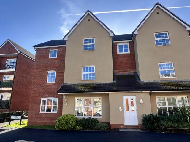 Flat for sale in West Clyst, Budlake