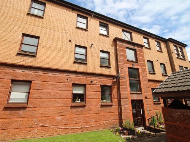 Flat for sale in Greenock, Central Flat for sale in Greenock, Central