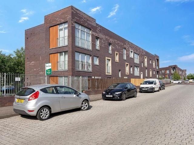 Flat for sale in Bingham, Craigmillar