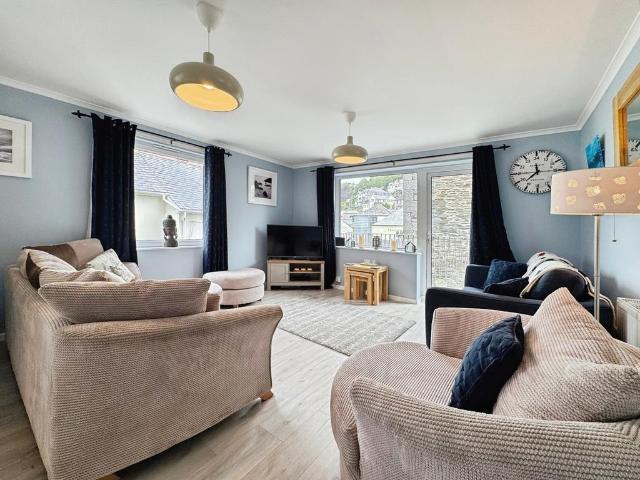 Flat for sale in Plaidy, Looe