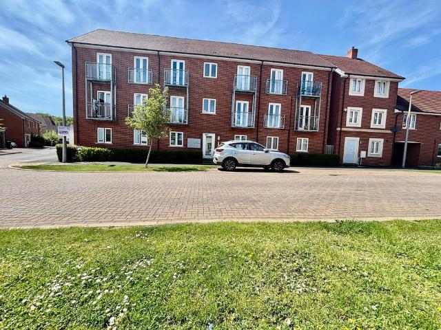 Flat for sale in Bletchley and Fenny Stratford, Bletchley