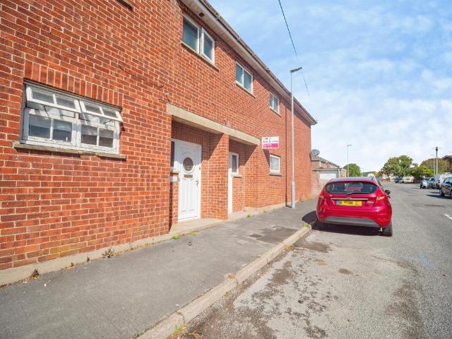 Flat for sale in Chickerell
