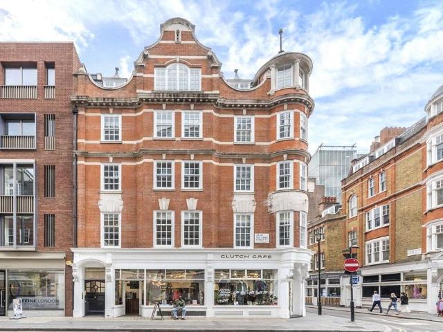 Flat for sale in East Marylebone, Mayfair