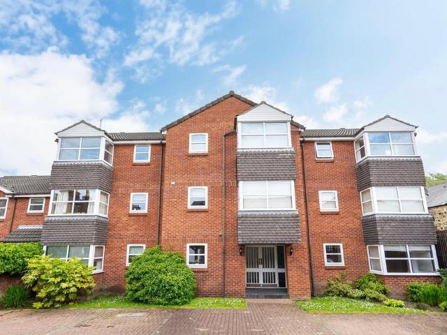 Flat for sale in Gosforth, Tyne And Wear