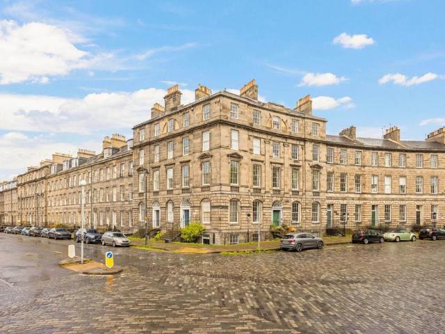 Flat for sale in Broughton, Scotland