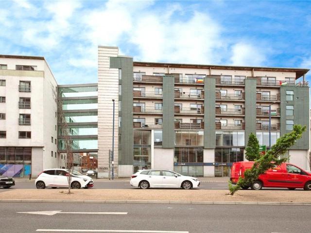 Flat for sale in Georgia, Greater Manchester