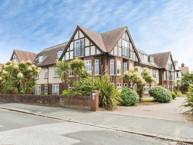 Flat for sale in St Annes, Lytham