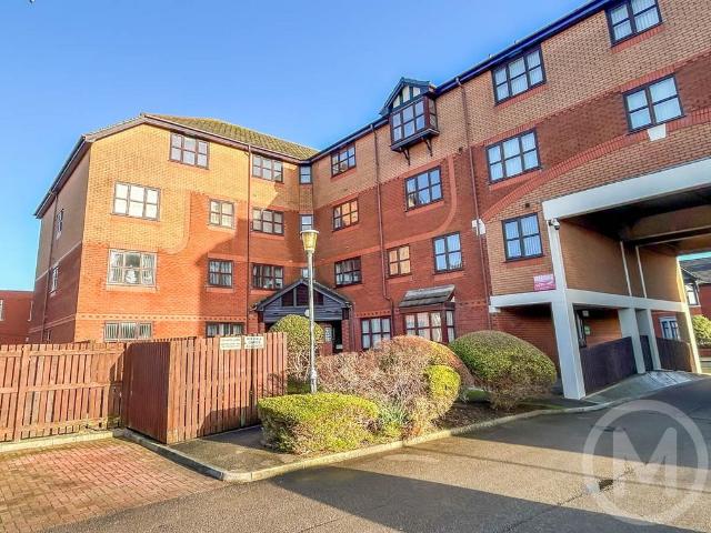 Flat for sale in Blackpool