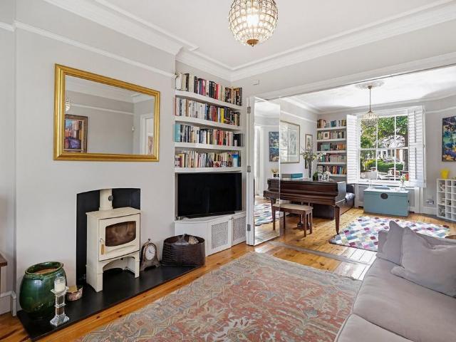 Flat for sale in North Kensington, Isle Of Man