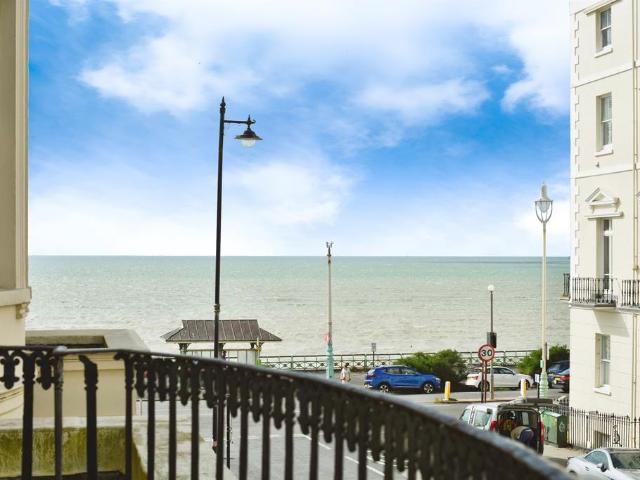 Flat for sale in Kemptown, Brighton & Hove