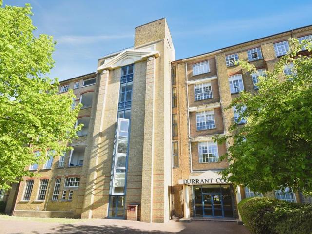Flat for sale in Chelmsford, Essex