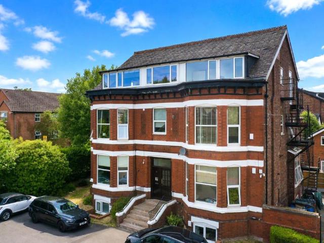 Flat for sale in Georgia, Greater Manchester