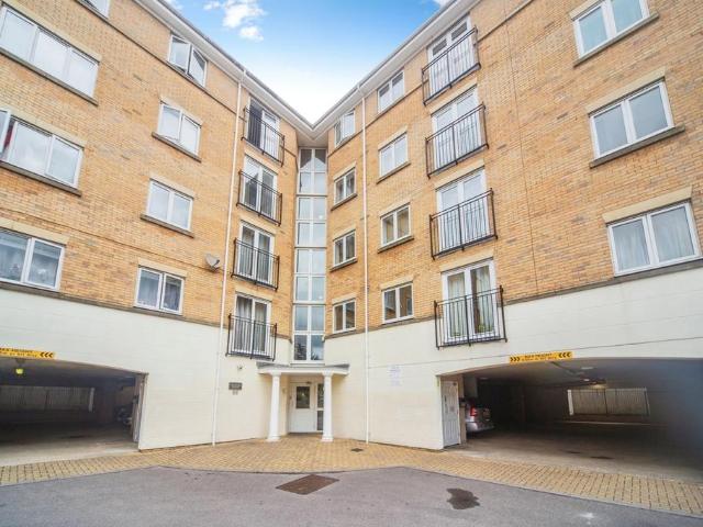 Flat for sale in Bedford Place, Southampton