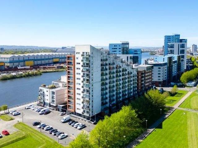Flat for sale in Thornwood, Glasgow